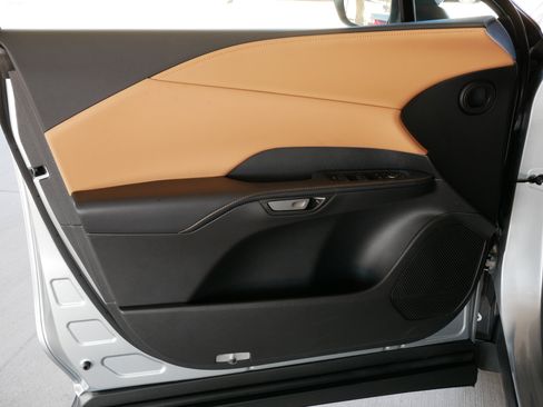 Certified 2025 Lexus RX 350 w/ Convenience Package image 6