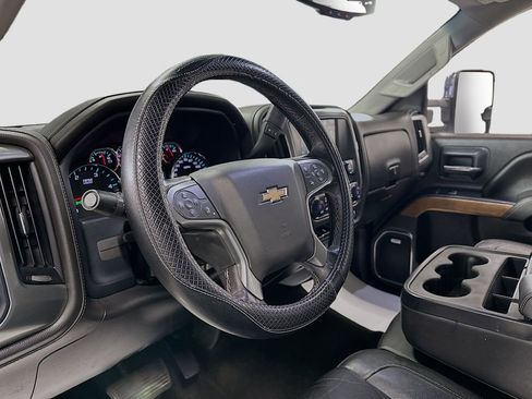 Used 2018 Chevrolet Silverado 2500 LTZ w/ Duramax Plus Package AWD/4WD image 10