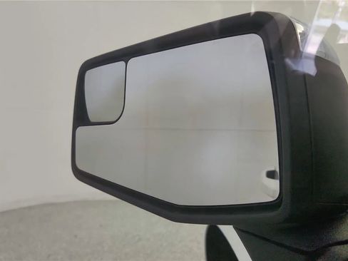 Used 2023 Chevrolet Silverado 1500 LT image 24