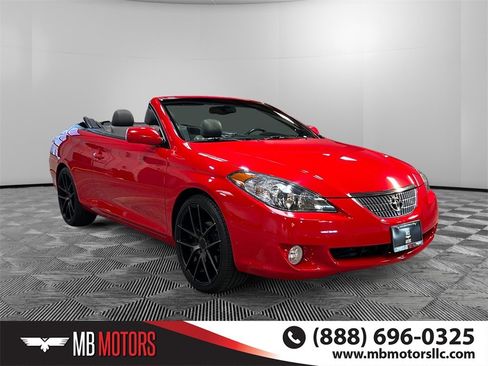 Used 2004 Toyota Solara SLE image 1