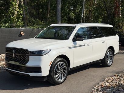 New 2025 Lincoln Navigator L Reserve