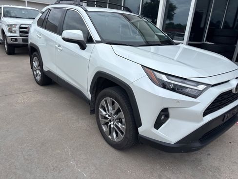 Used 2023 Toyota RAV4 XLE Premium FWD image 14