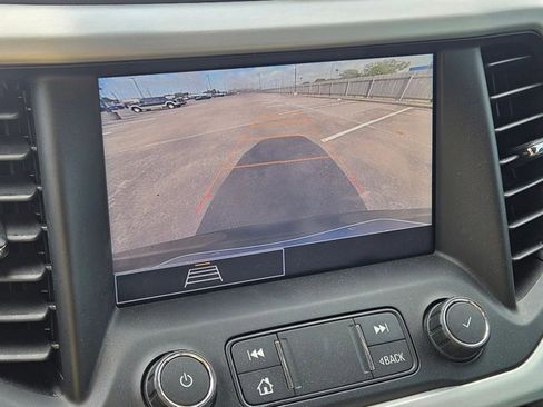 Used 2021 GMC Acadia SLE image 10