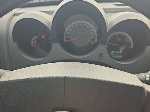 Used 2011 Dodge Nitro Heat AWD/4WD image 10