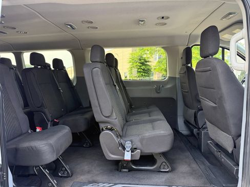 Used 2017 Ford Transit 350 XLT RWD image 38