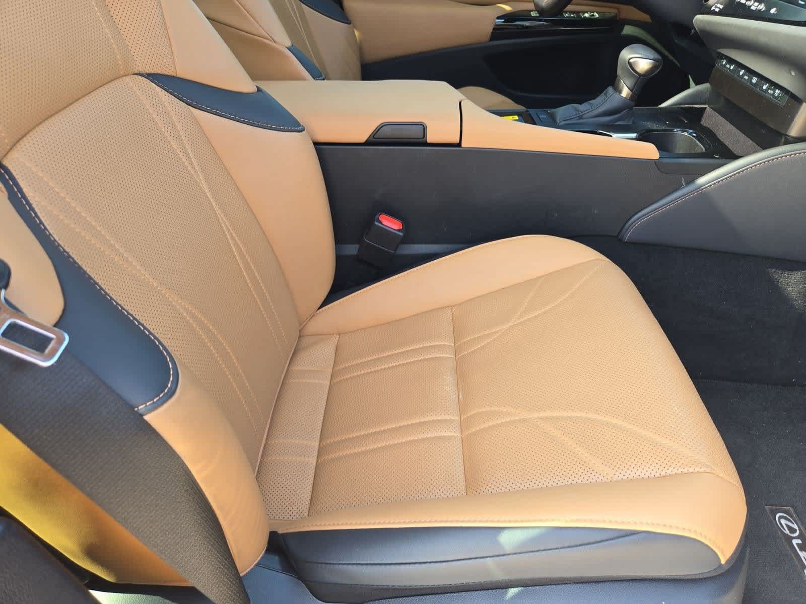 Used 2024 Lexus ES 350 w/ Technology Package FWD image 21