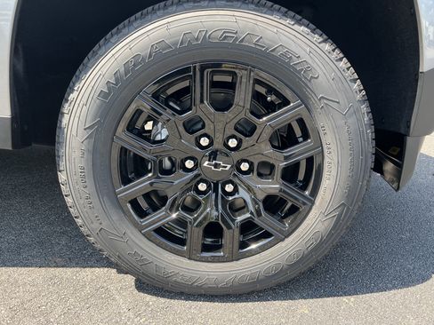 New 2026 Chevrolet Colorado W/T w/ WT Custom Package image 14