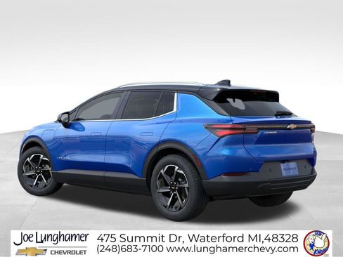 New 2026 Chevrolet Equinox EV LT FWD image 3