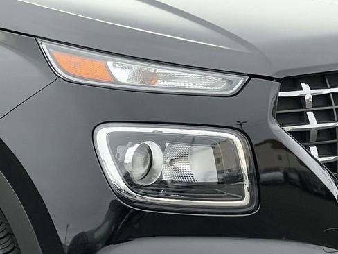 Certified 2023 Hyundai Venue SEL w/ Cargo Package image 8