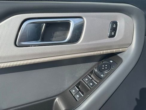 New 2026 Ford Explorer Active w/ Active Comfort Package image 15