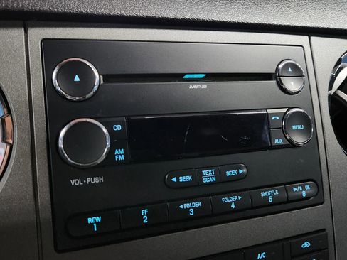 Used 2011 Ford F250 XLT w/ XLT Premium Pkg image 26