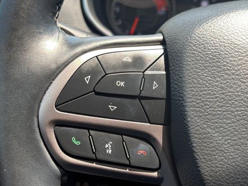 Used 2021 Jeep Cherokee Limited AWD/4WD image 32