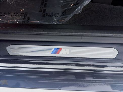 Used 2023 BMW X4 M40i w/ Premium Package image 10