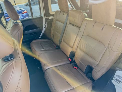 Used 2021 Jeep Wrangler Unlimited Sahara image 25