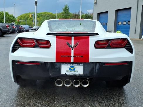 Used 2019 Chevrolet Corvette Stingray Coupe w/ Carbon Flash Badge Package RWD image 4