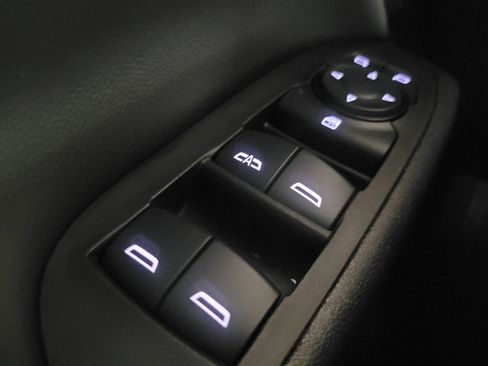 Used 2024 Chevrolet Equinox LT image 27