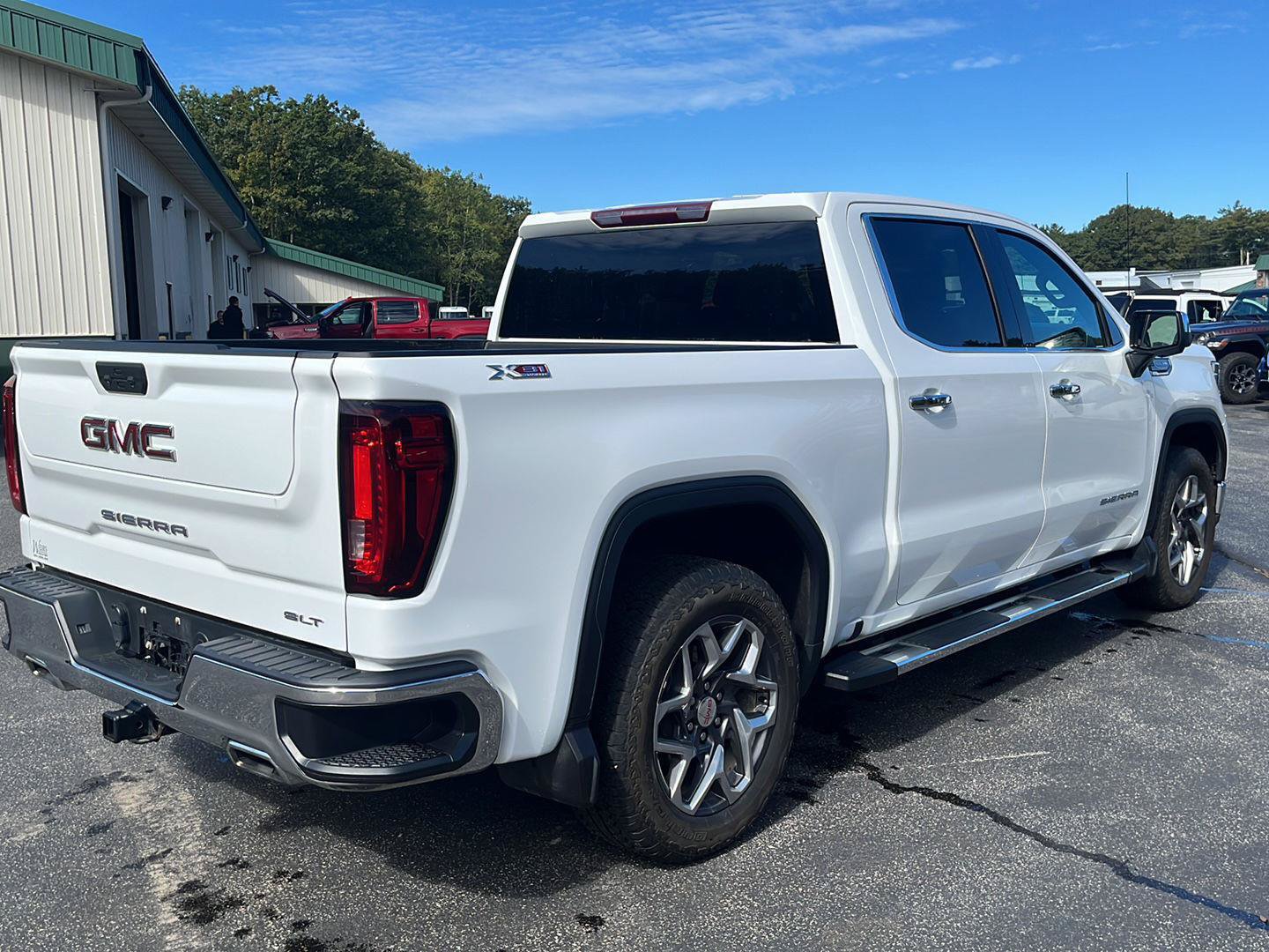 Certified 2023 GMC Sierra 1500 SLT w/ SLT Premium Package AWD/4WD image 6