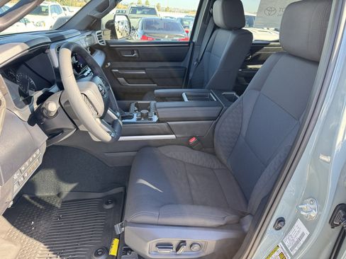 New 2026 Toyota Tundra SR5 image 2