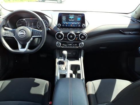 Used 2025 Nissan Sentra SR FWD image 16