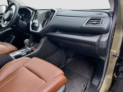 Used 2025 Subaru Ascent Touring w/ Popular Package #1 AWD/4WD image 31