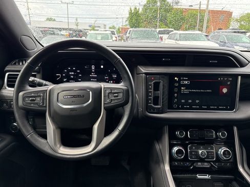 Used 2022 GMC Yukon Denali image 14