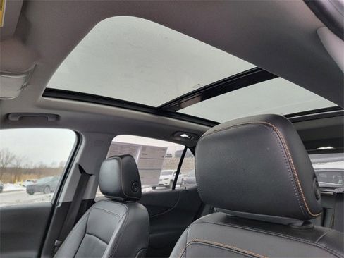 Used 2020 Chevrolet Equinox LT w/ Sport Edition image 4