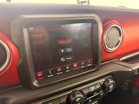 Used 2018 Jeep Wrangler Unlimited Rubicon AWD/4WD image 53