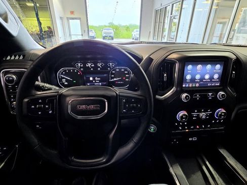 Used 2021 GMC Sierra 1500 AT4 w/ AT4 Preferred Package AWD/4WD image 32