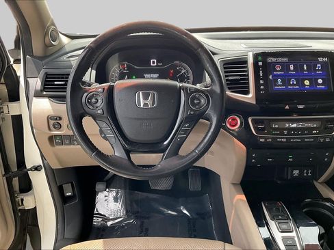 Used 2016 Honda Pilot Elite image 6