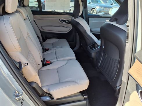 New 2026 Volvo XC90 B6 Plus w/ Protection Package Premier image 10