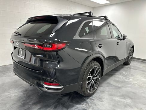 Certified 2025 MAZDA CX-70 Plug-In Hybrid w/ Premium Plus AWD/4WD image 6