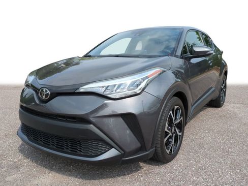 Certified 2020 Toyota C-HR XLE FWD image 1