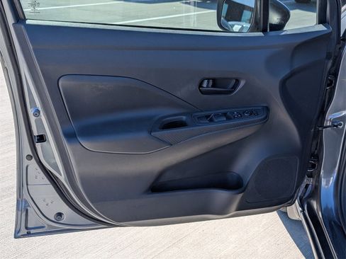 Used 2021 Nissan Versa S image 10