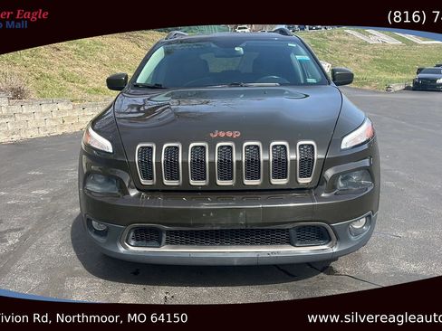 Used 2016 Jeep Cherokee 75th Anniversary image 8