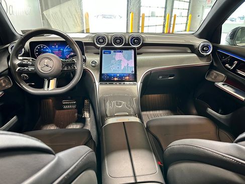 Used 2026 Mercedes-Benz GLC 300 4MATIC image 6