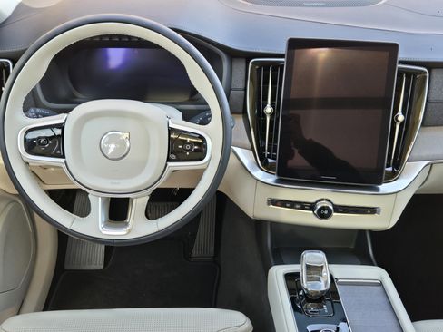 New 2026 Volvo XC90 B6 Ultra w/ Protection Package AWD/4WD image 31