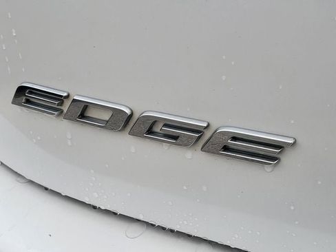 Used 2016 Ford Edge SEL w/ Equipment Group 201A AWD/4WD image 29