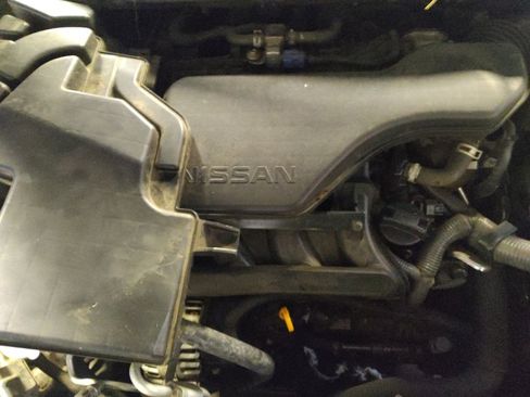 Used 2020 Nissan Rogue Sport S FWD image 30