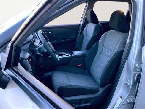 Used 2023 Nissan Rogue SV image 15