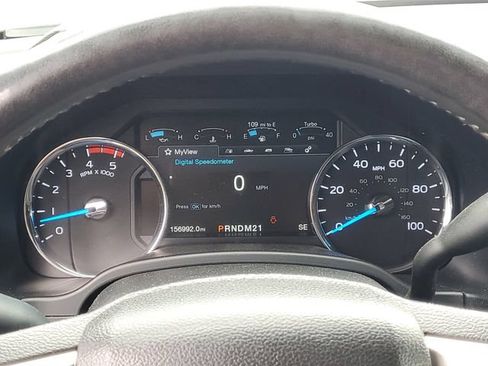 Used 2017 Ford F250 Lariat w/ Lariat Value Package AWD/4WD image 19