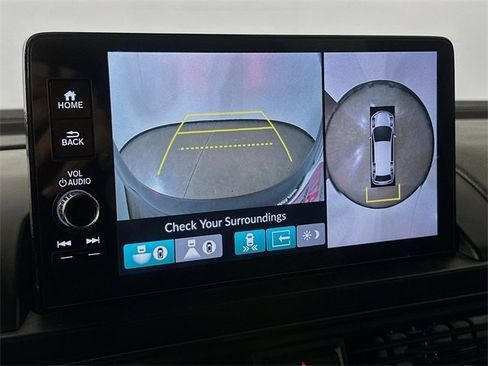 Certified 2024 Honda Pilot TrailSport image 14