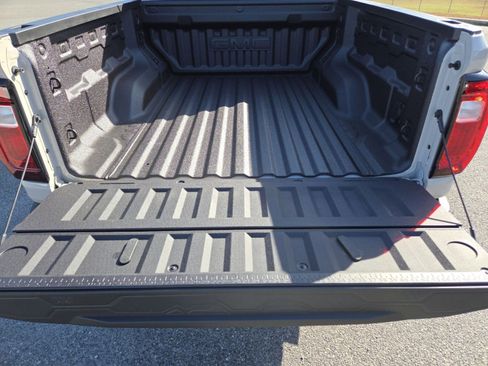 New 2026 GMC Canyon Elevation w/ Convenience Package image 21