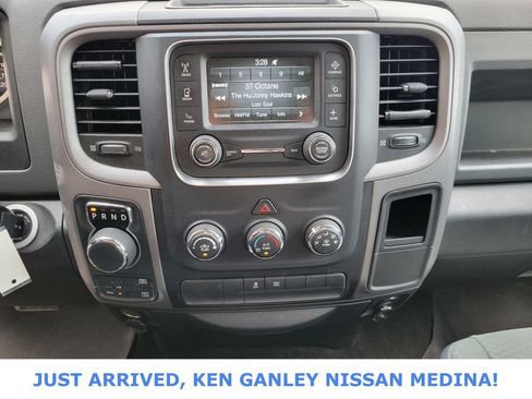 Used 2015 RAM 1500 Express AWD/4WD image 11