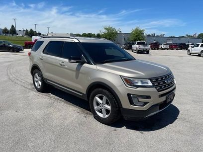 Used 2017 Ford Explorer XLT w/ Equipment Group 202A