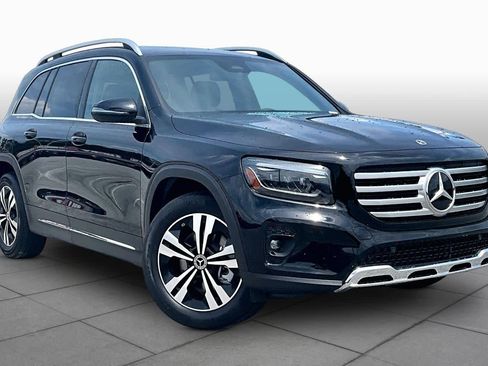 Certified 2025 Mercedes-Benz GLB 250 image 3