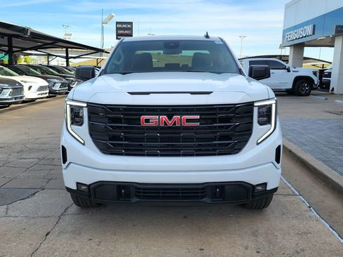New 2026 GMC Sierra 1500 Elevation image 9