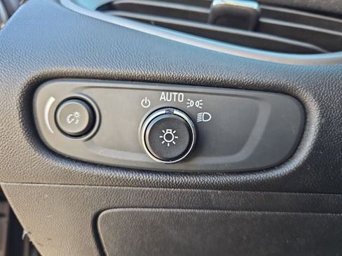 Used 2023 Chevrolet Malibu LT image 30