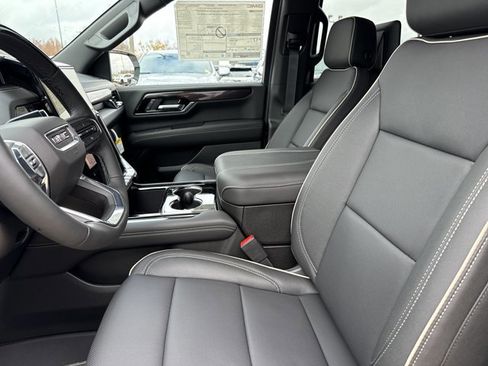 New 2026 GMC Yukon Elevation image 5