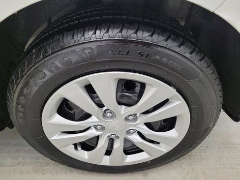 Used 2021 Kia Soul LX image 31