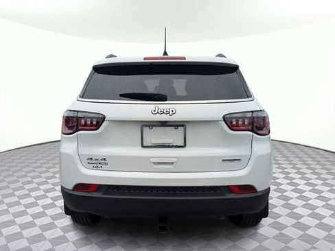 Used 2025 Jeep Compass Latitude w/ Convenience Group image 4